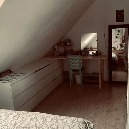 ベッド・アンド・ブレックファスト Maison La Suze-sur-Sarthe